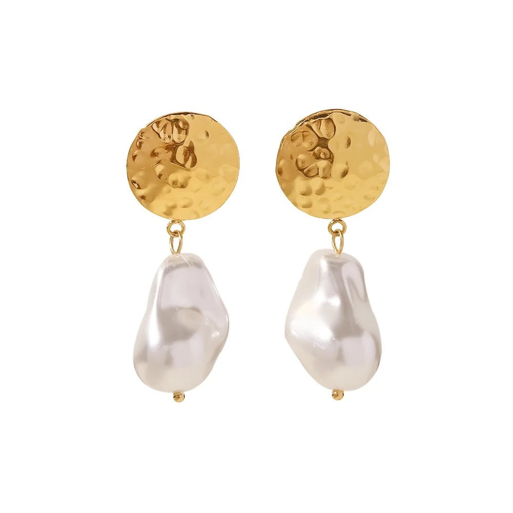 Moon Pearl Earrings