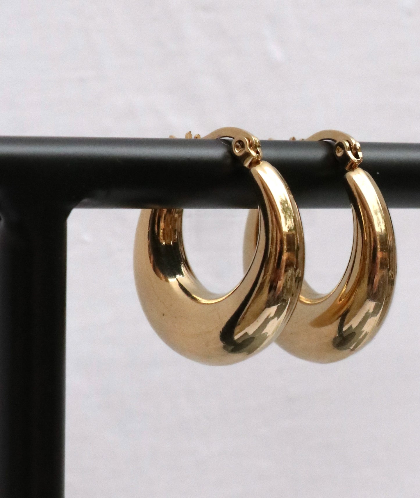 Trendsetter Hoops