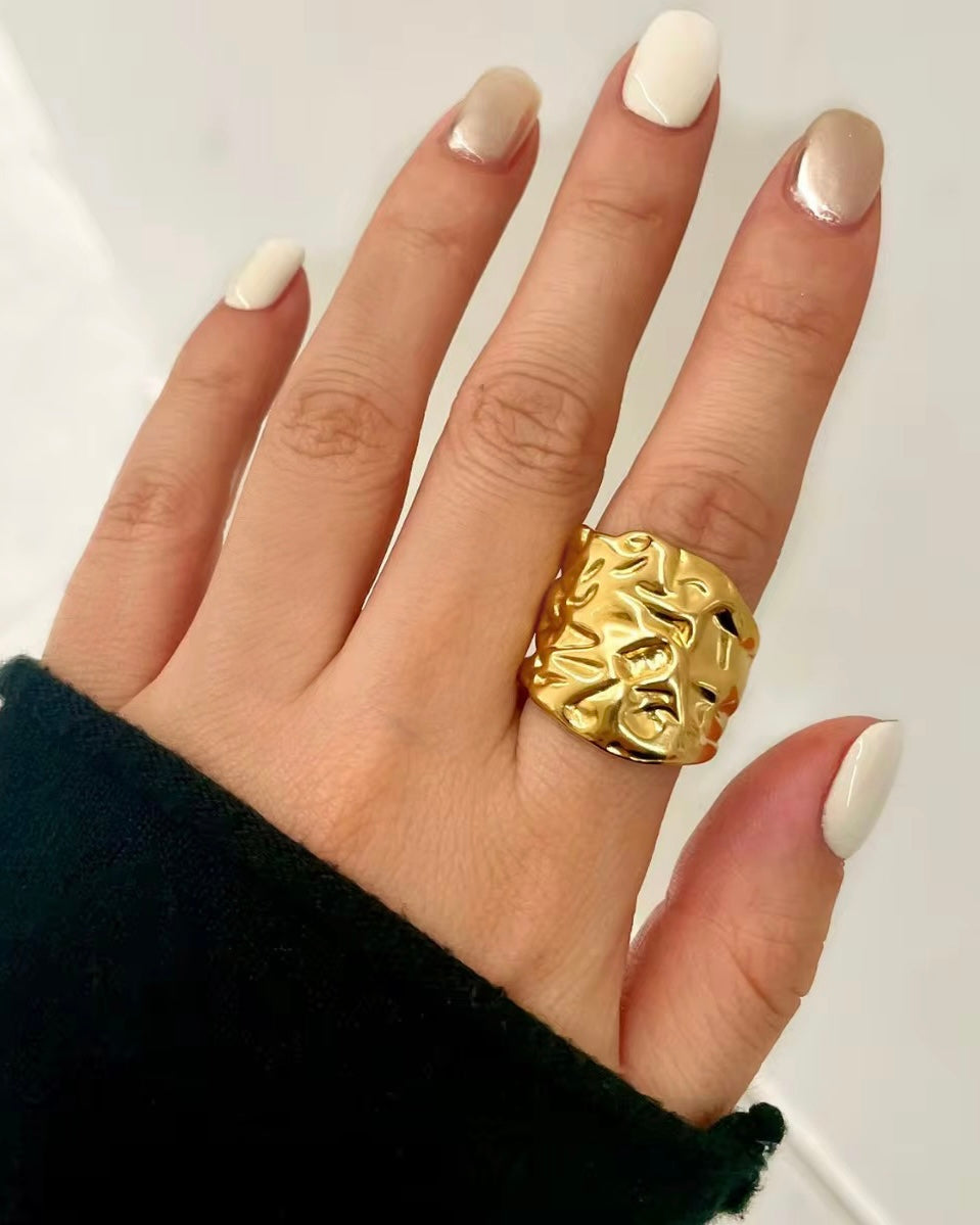 Sculpt Aura Ring