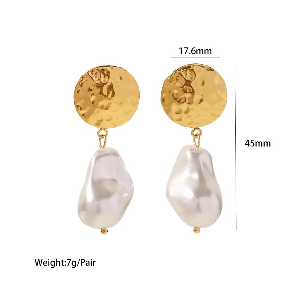 Moon Pearl Earrings