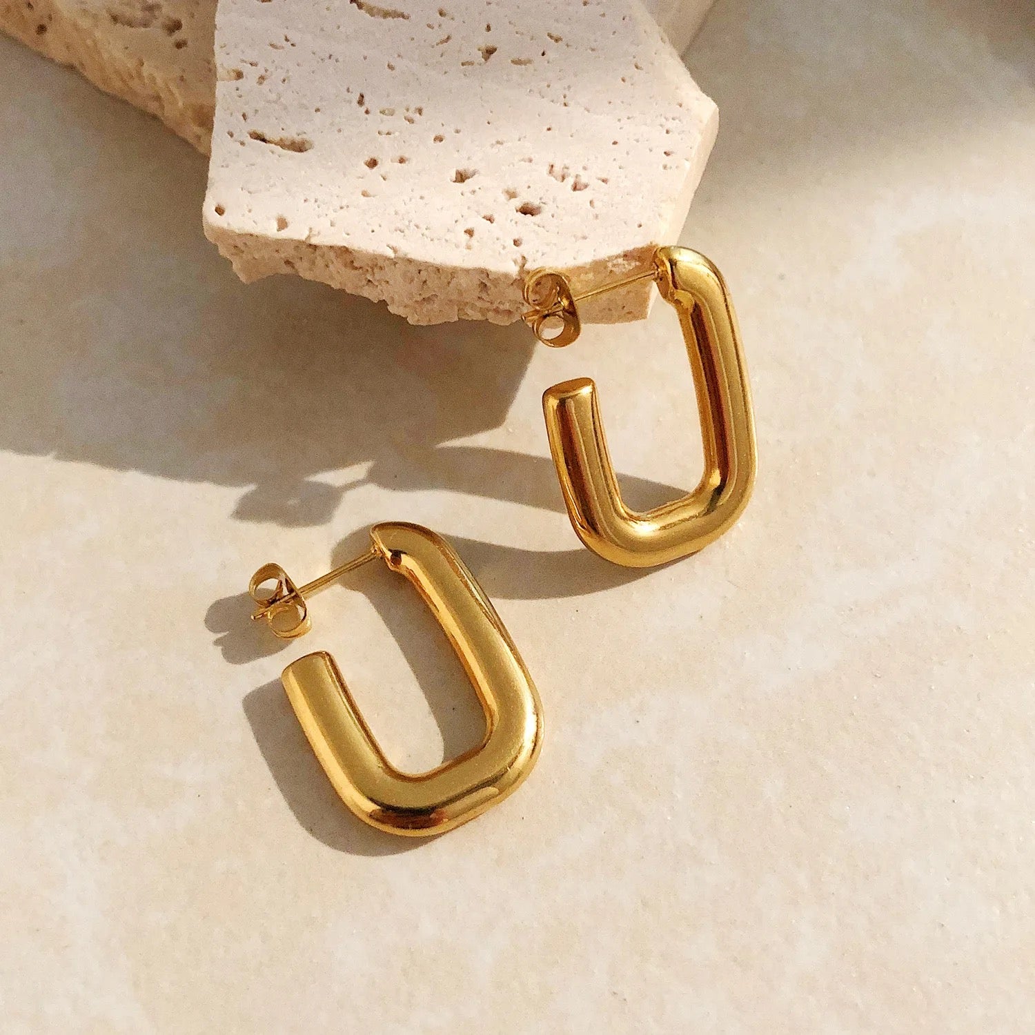 EREVER Irregular U-shaped Gold Earrings For Woman Korean Crystal Fashi