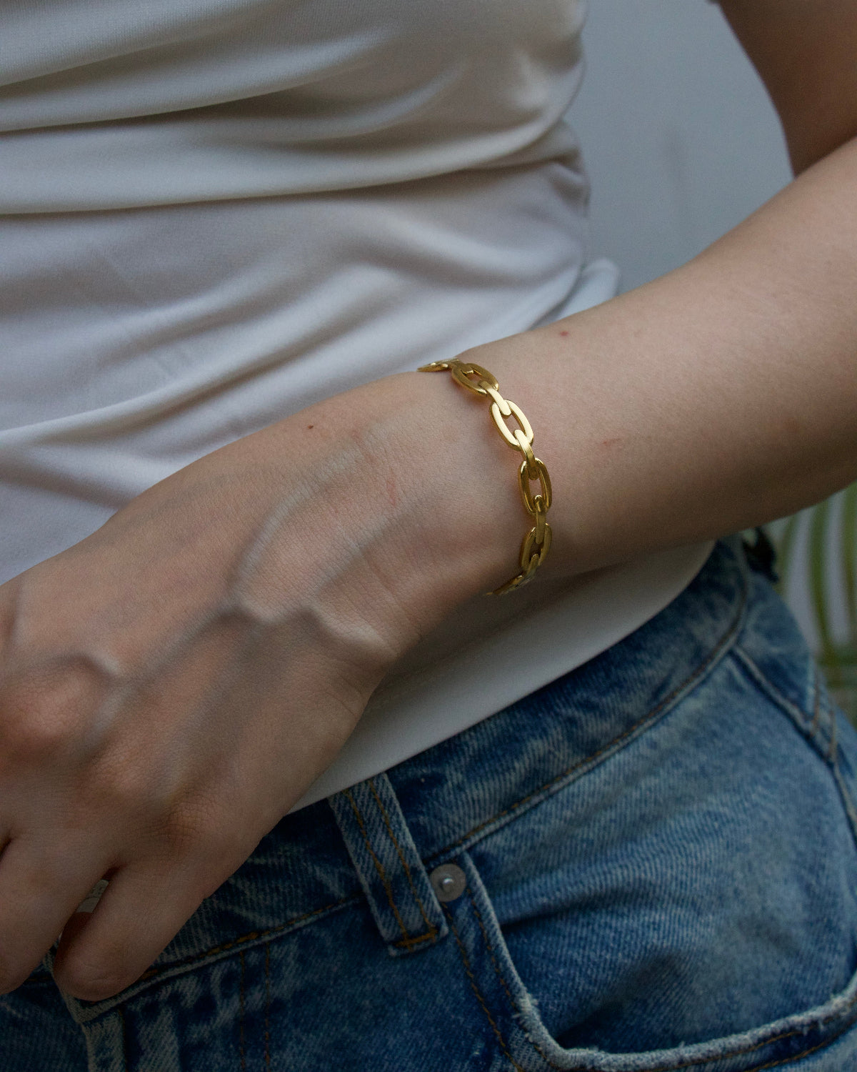 Aviora Cuff Bangle