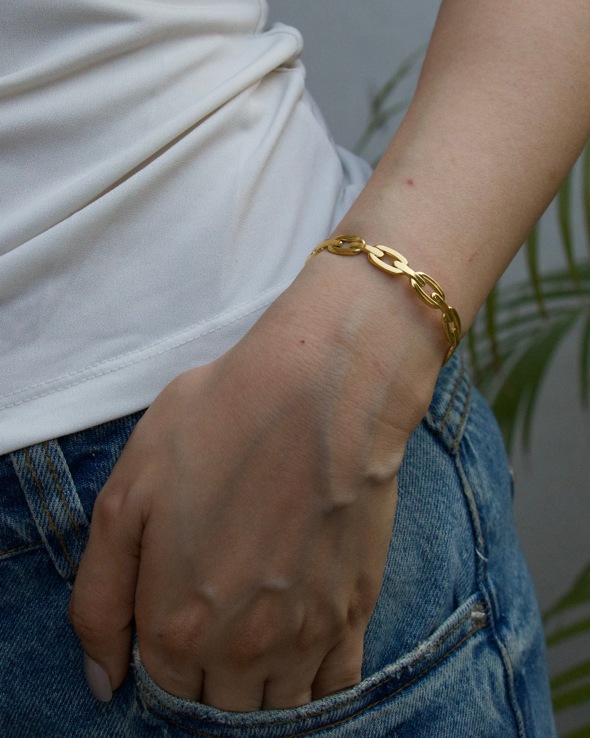 Aviora Cuff Bangle