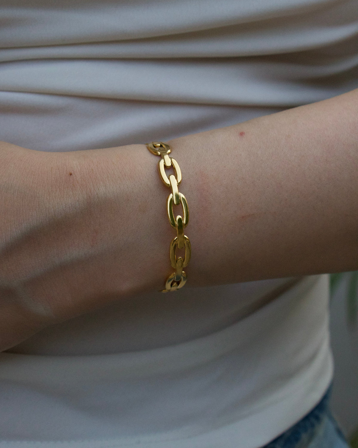Aviora Cuff Bangle